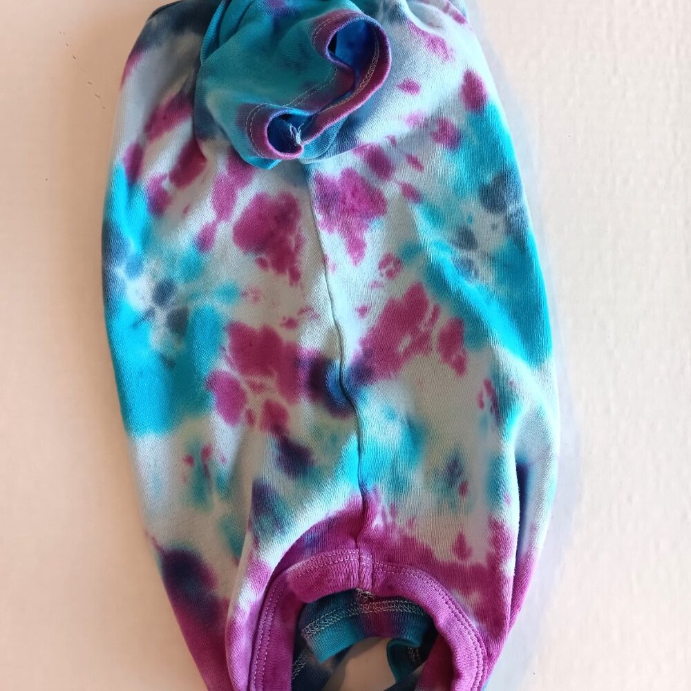 Tie Dye Baby Body Suit With 3 Snap Crotch Blue Pink Purple Swirls Size 12-18 MOS - Picture 8 of 16